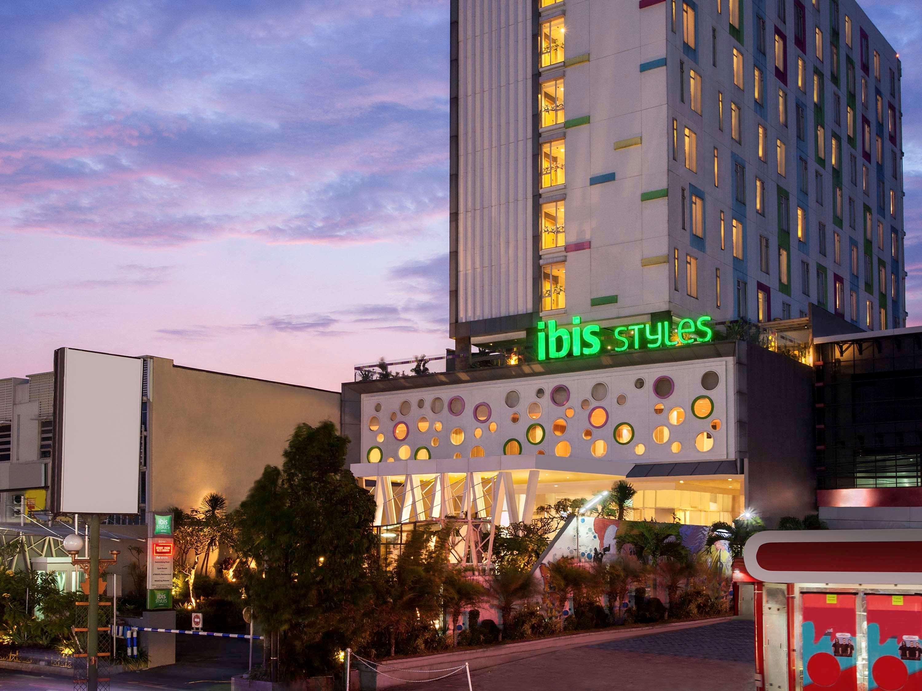Ibis Styles Malang Hotel Exterior foto
