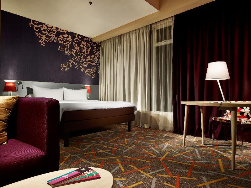 Ibis Styles Malang Hotel Exterior foto